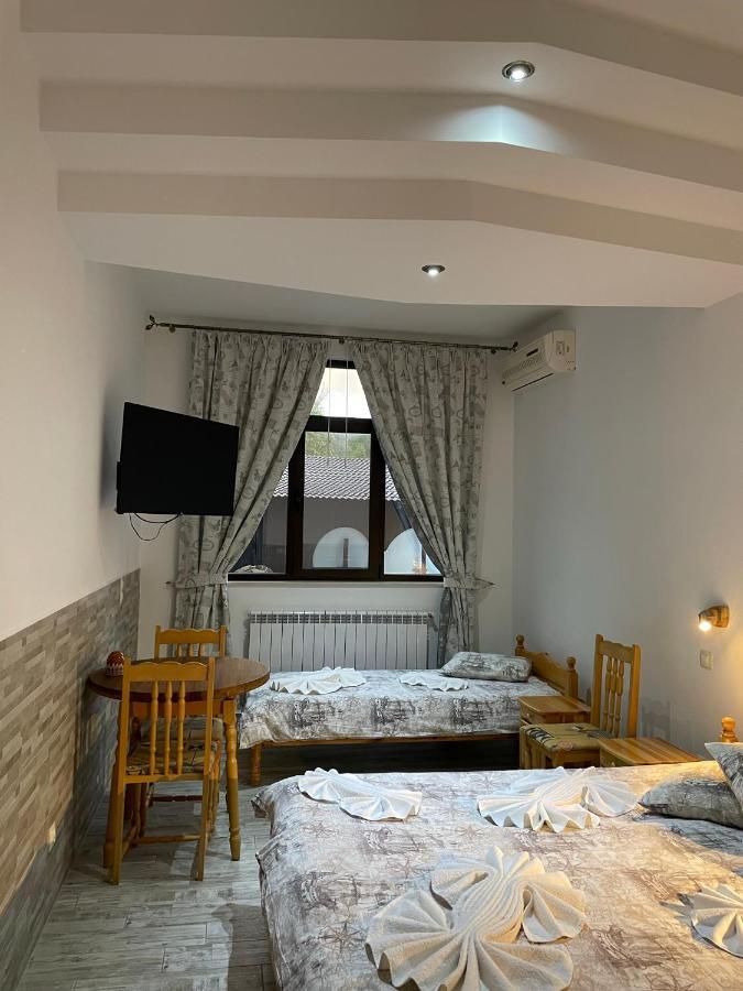 Guesthouse Hitar Petar Gabrovo Exterior foto